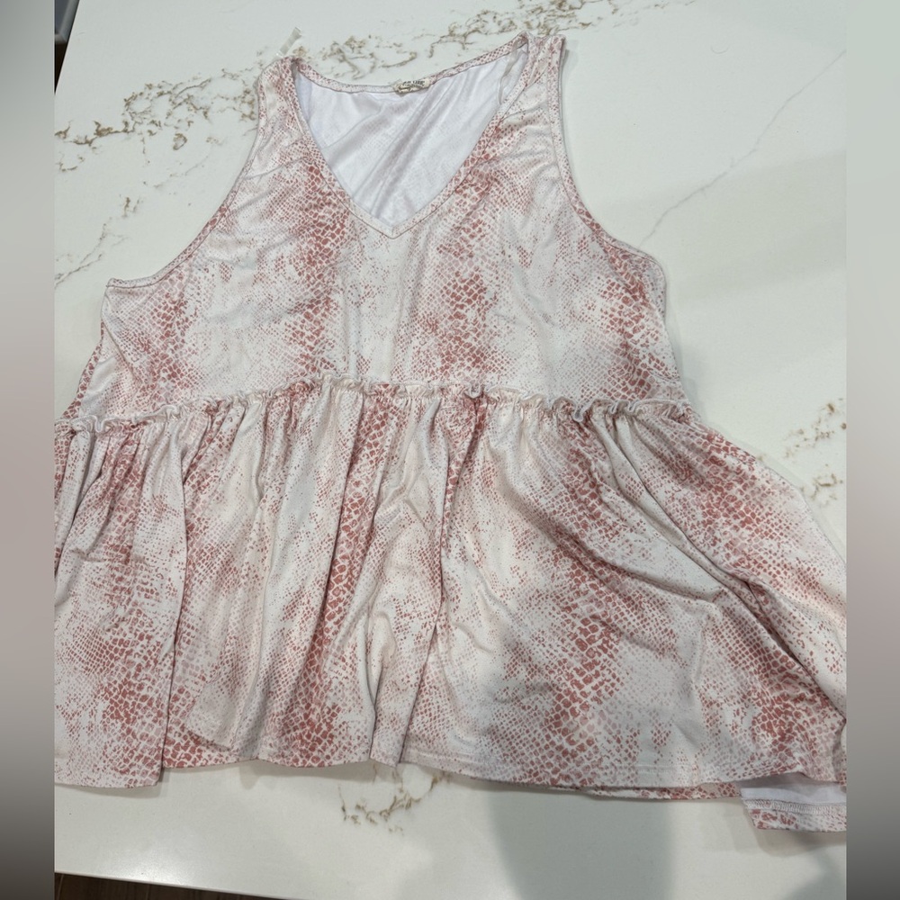 Peach Love California Pink and White Snake Print Tank Top